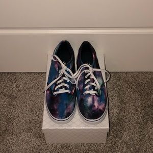 Cosmic lace up VANS